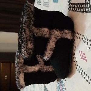 Hot cakes fur baby girl boots, black, size 4